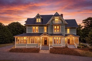 House | 7 bedrooms - Heritage Estate 1893 - Former Inn - Walk Downtown (Wolfville)