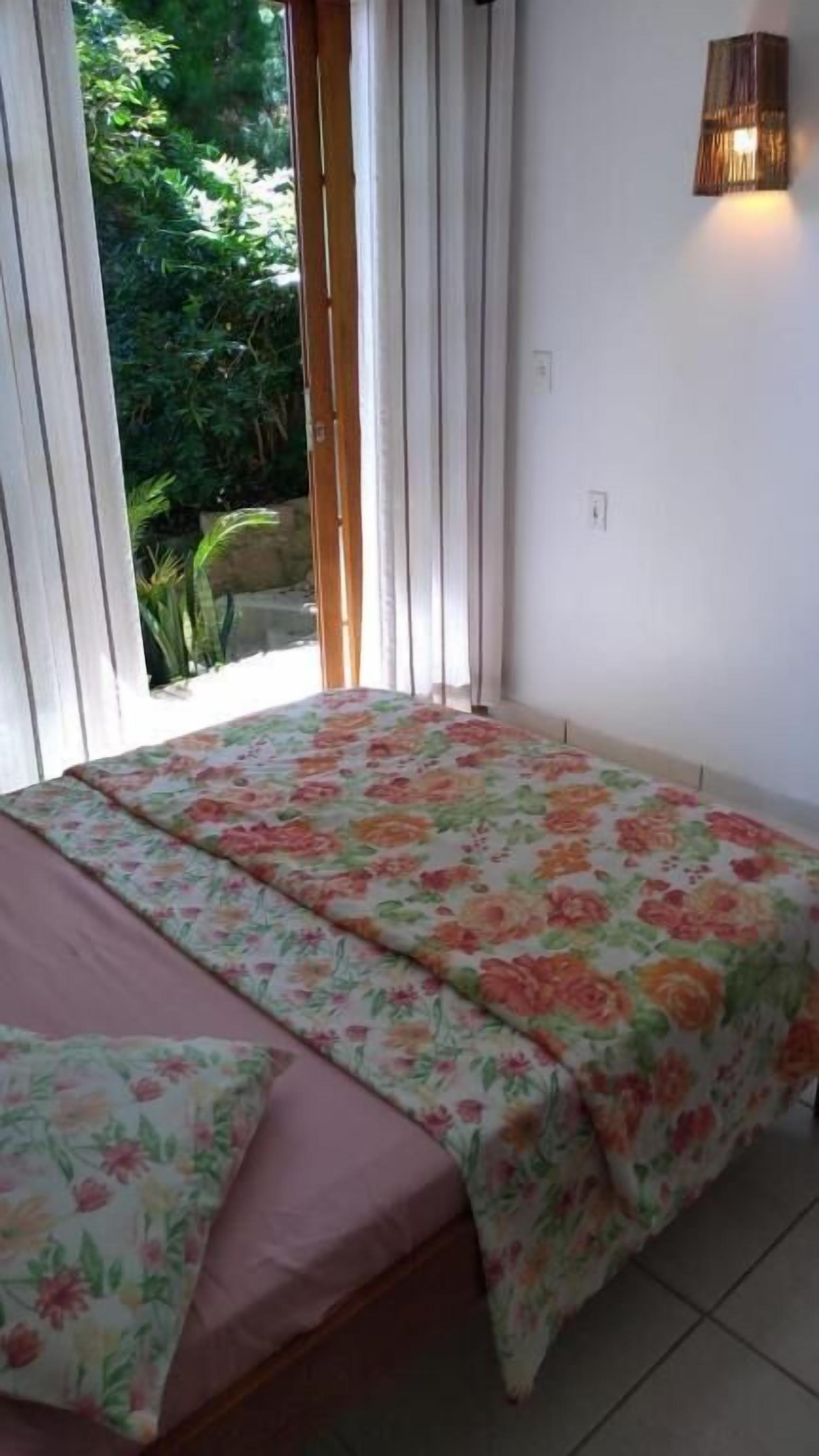 Habitación doble, vistas a la piscina