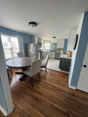 Dining - Peaceful 3-bedroom 2 full bath house finished basement AC in charming Greenwood. (Greenwood)