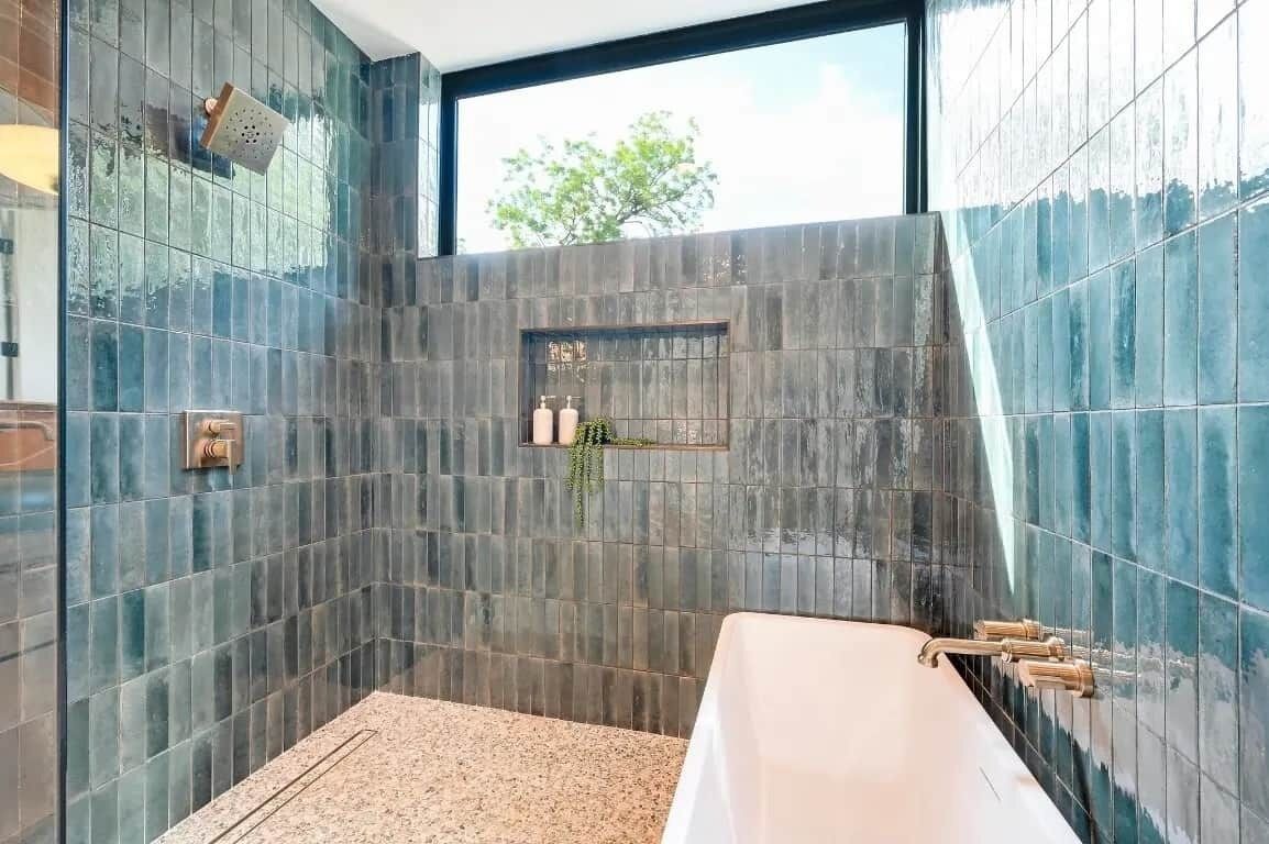 Regadera, amenidades de baño ecológicas, secadora de cabello, toallas 