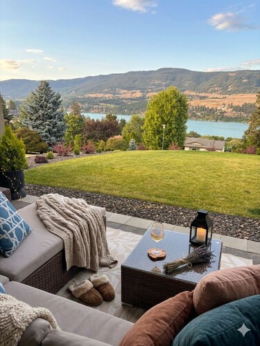  The Lookout - Cozy 1BR Suite Overlooking Wood Lake