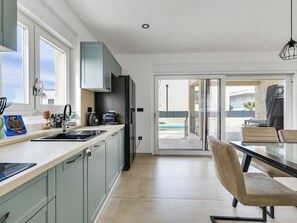 Fridge, microwave, oven, dishwasher - Vacation home Beyla by Interhome (Vrsi)