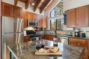 Fridge, microwave, oven, stovetop - Palisades! Spacious Living, Views & Family Fun (Tahoe City)