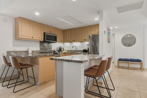 Fridge, oven, stovetop, dishwasher - Royal Sea Cliff Kona 706 Ocean View 2BD/2BA (Kailua Kona)