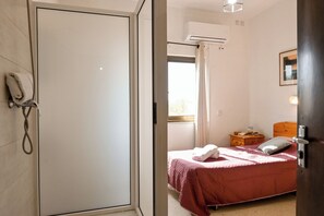 1 bedroom, iron/ironing board, free WiFi, bed sheets - Sefranda Guesthouse Ensuite Room 4, San Gwann, Malta (San Gwann)