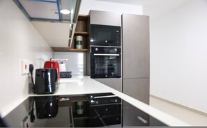 Room - Central Sliema Stay Sea View -steps to Promenade (Sliema)