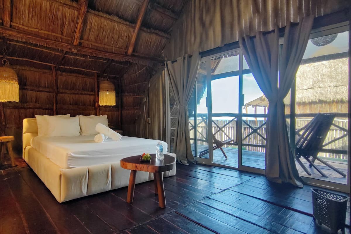 Standard Room, Non Smoking, Beach View | Free WiFi