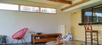 Three Stones - 42 McDonald St, Hayborough