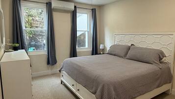 2 bedrooms, iron/ironing board, WiFi, bed sheets