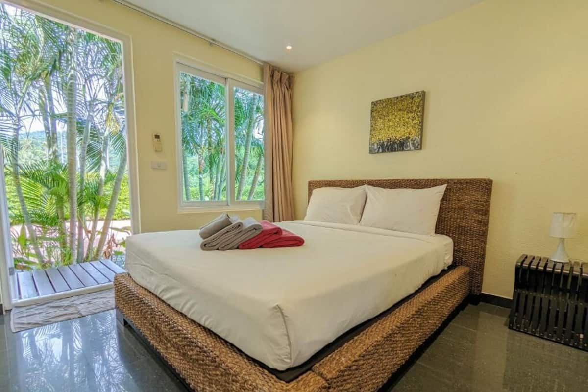 別墅, 花園景觀, 池畔 | 客房內保險箱、免費無線上網