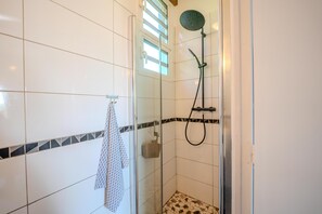 Nicht klassifiziertes Bild, 4 von 12, Schaltfläche