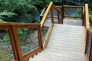 Property grounds - Mountain Joy: Free Tickets/ Jacuzzi/ Fireplace (Gatlinburg)