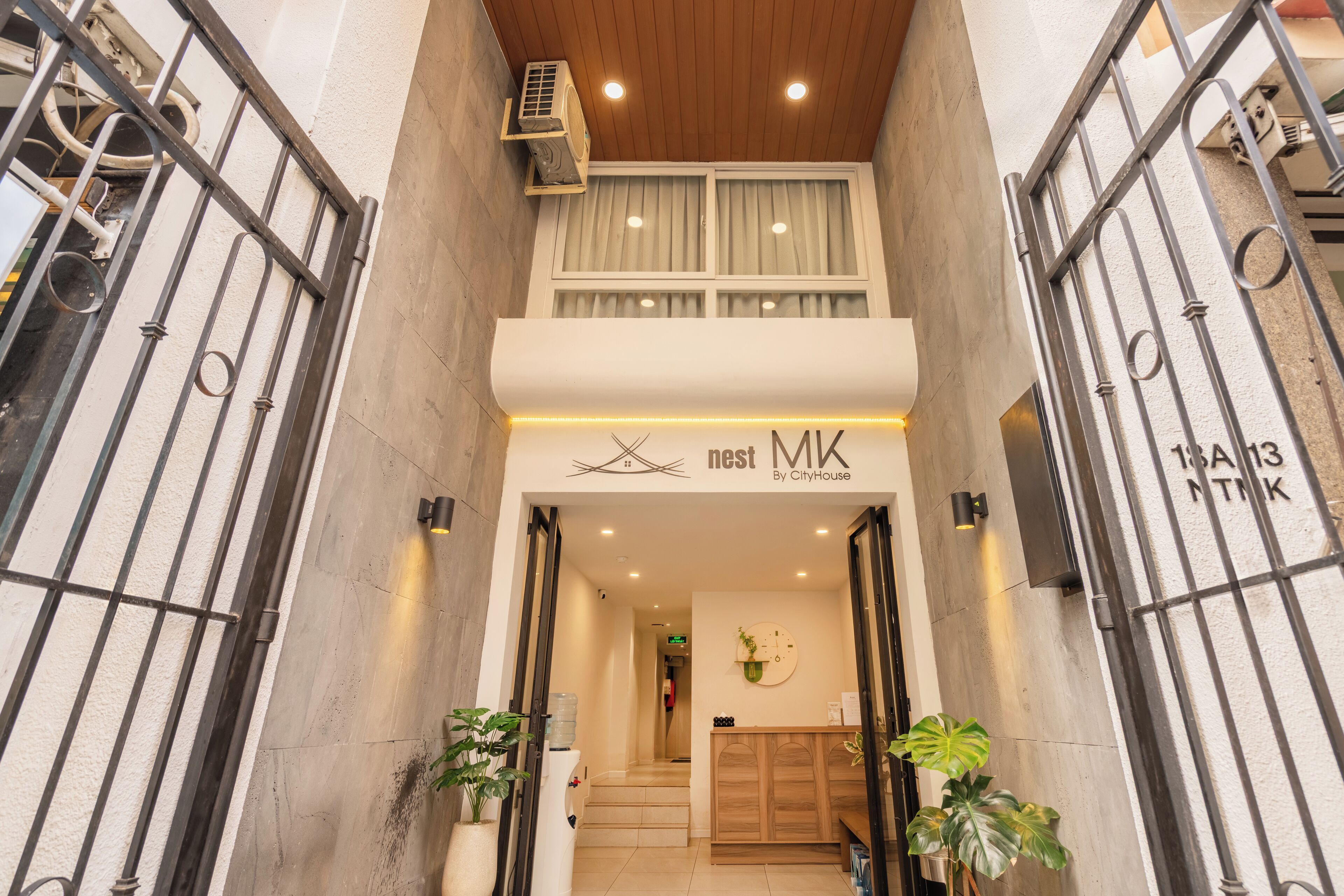 Mặt tiền nơi lưu trú