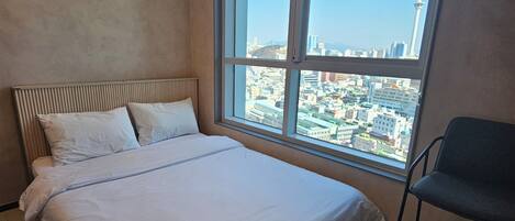 1 bedroom, WiFi, bed sheets