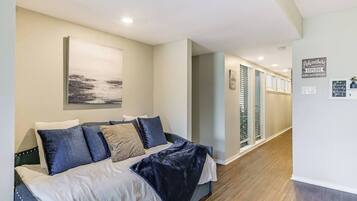 3 sovrum, skrivbord, strykjärn/strykbräda och wi-fi