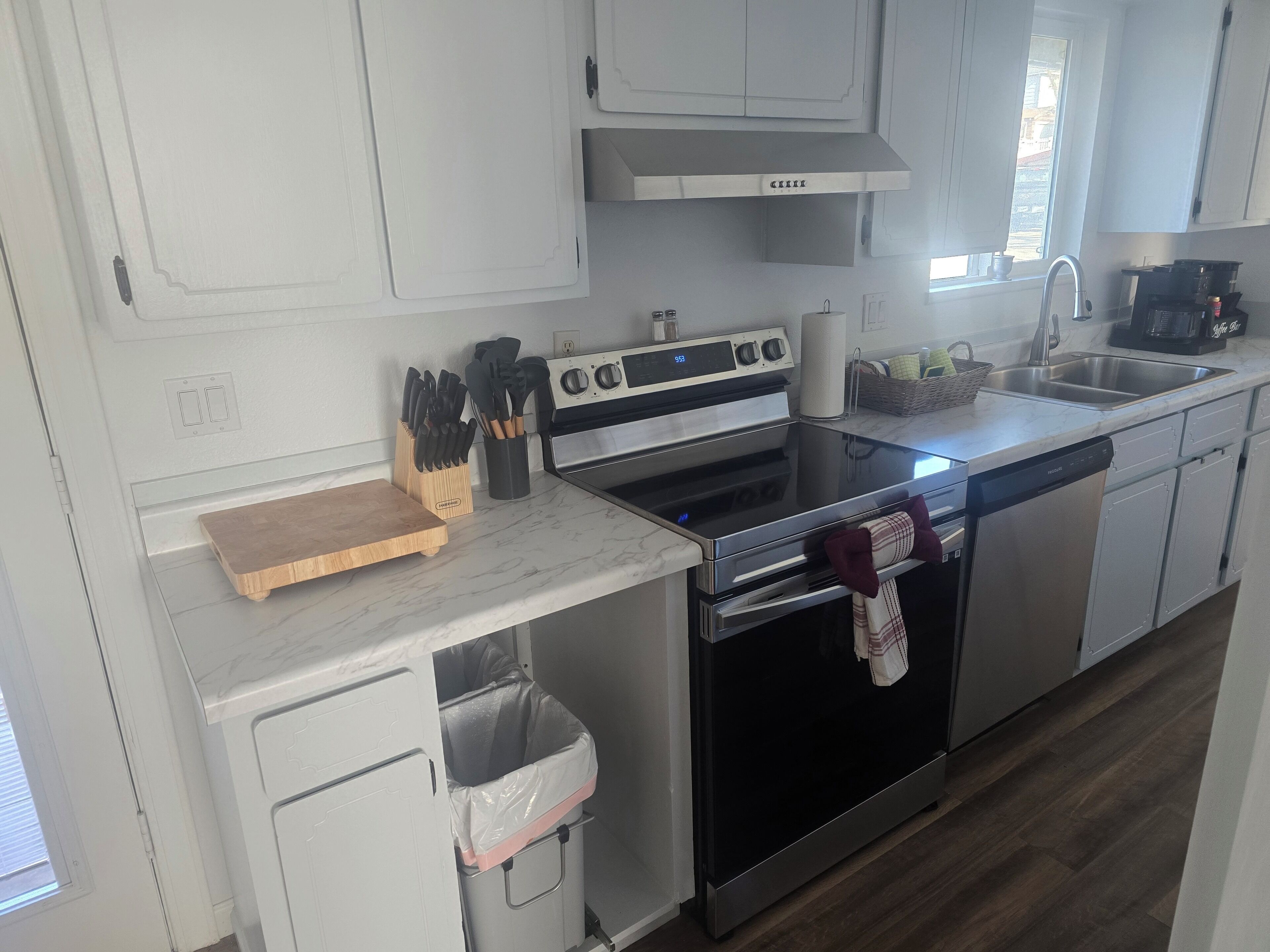 Micro-ondas, fogão, cooktop, lava-louças