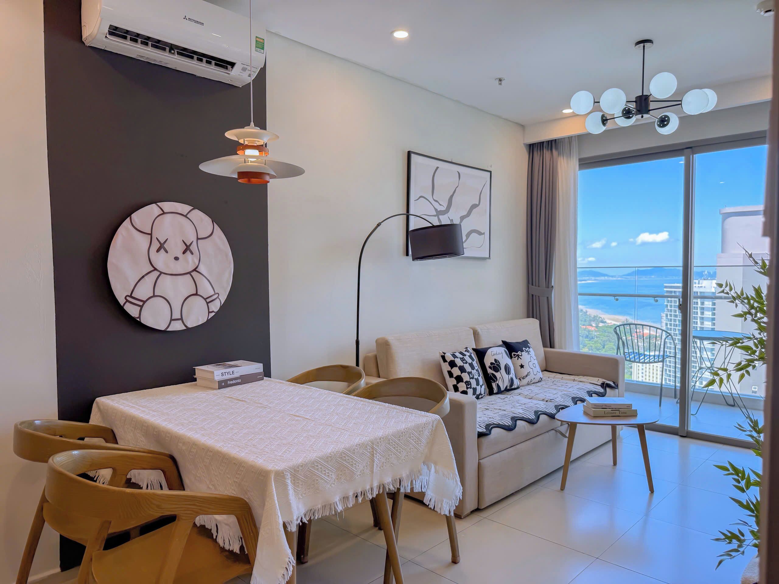 Apartment, 2 Bedrooms, Kitchenette, Garden View | Living area