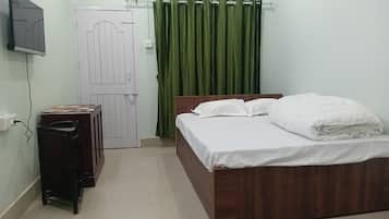 Quarto casal básico, vista para a cidade