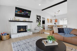 TV - Vegas Stays with Games, Volleyball, and More! (North Las Vegas)