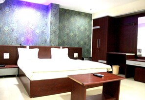 Chambre Double Supérieure, vue ville