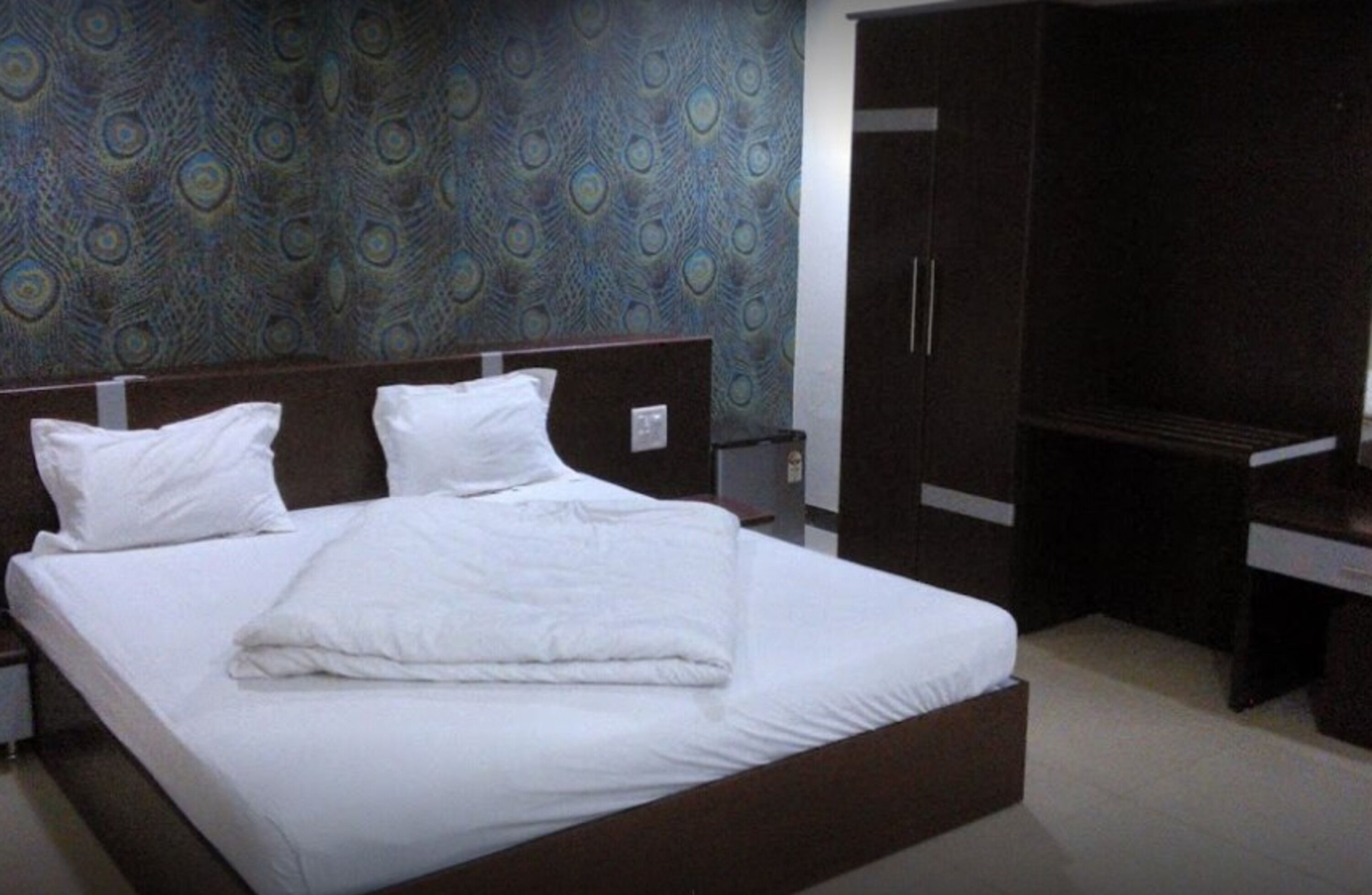 华丽双人房, 城市景观 | 办公桌、免费 WiFi