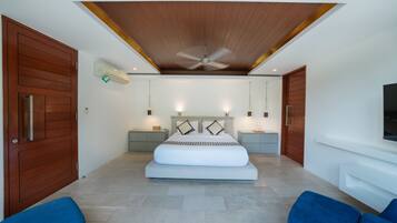 Deluxe Apartment, 1 Queen Bed, Non Smoking, Air conditioning | Premium bedding, in-room safe, soundproofing, iron/ironing board