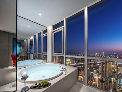 SEYA Panoramic Hotel - Chongqing Cloud Eye - Managed by SEYA GROUP