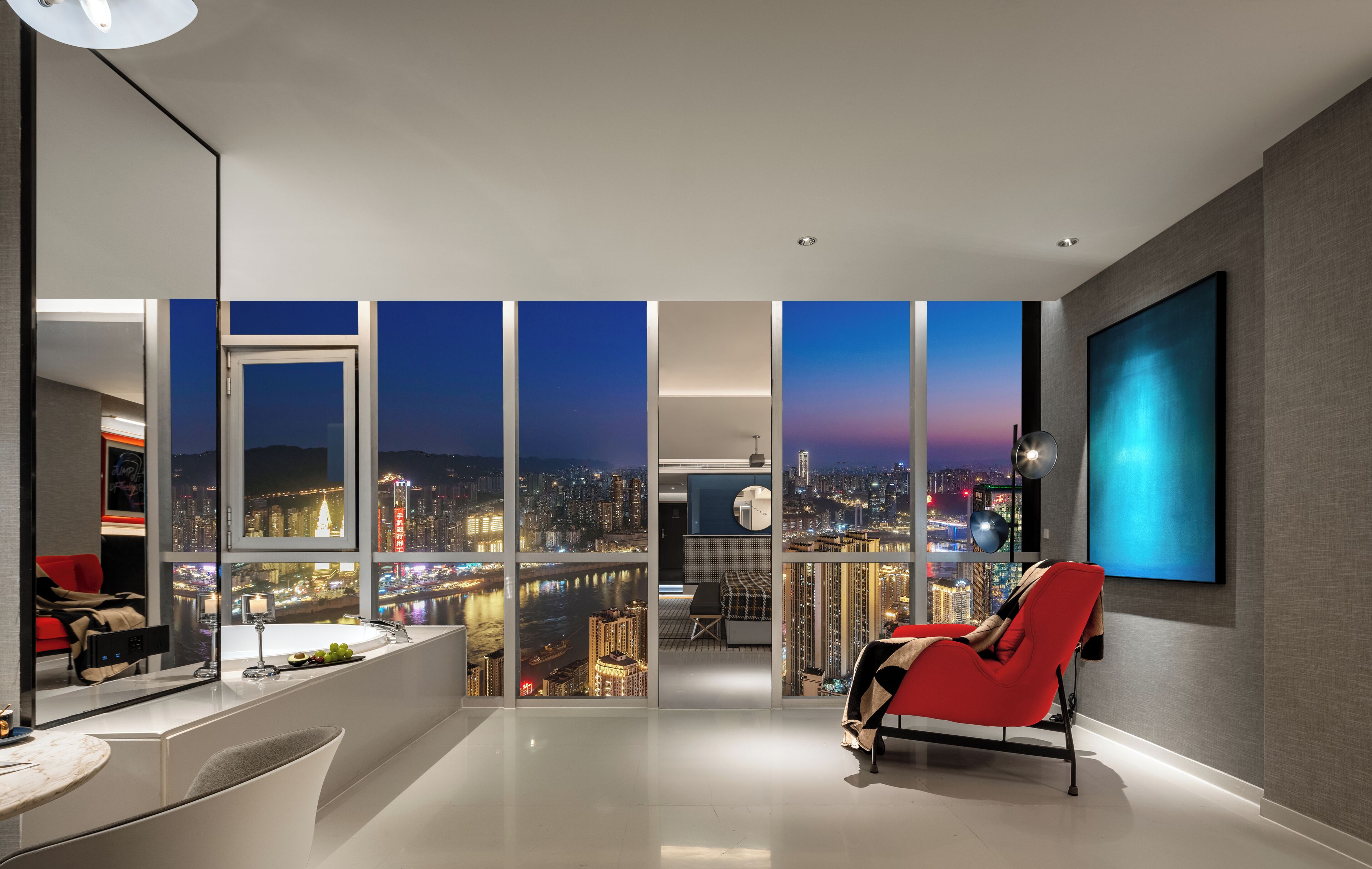 180° River View King Room (Window-side Private Hot Tub) | Down duvets, in-room safe, blackout curtains, soundproofing