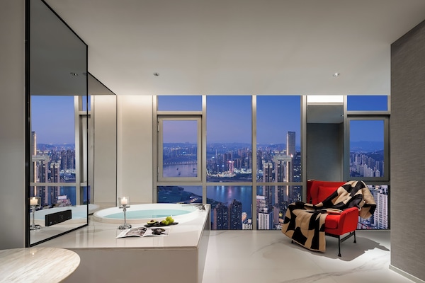 Landmark River View King Room (Raffles Crystal Corridor View, Window-side Private Hot Tub) | View from room