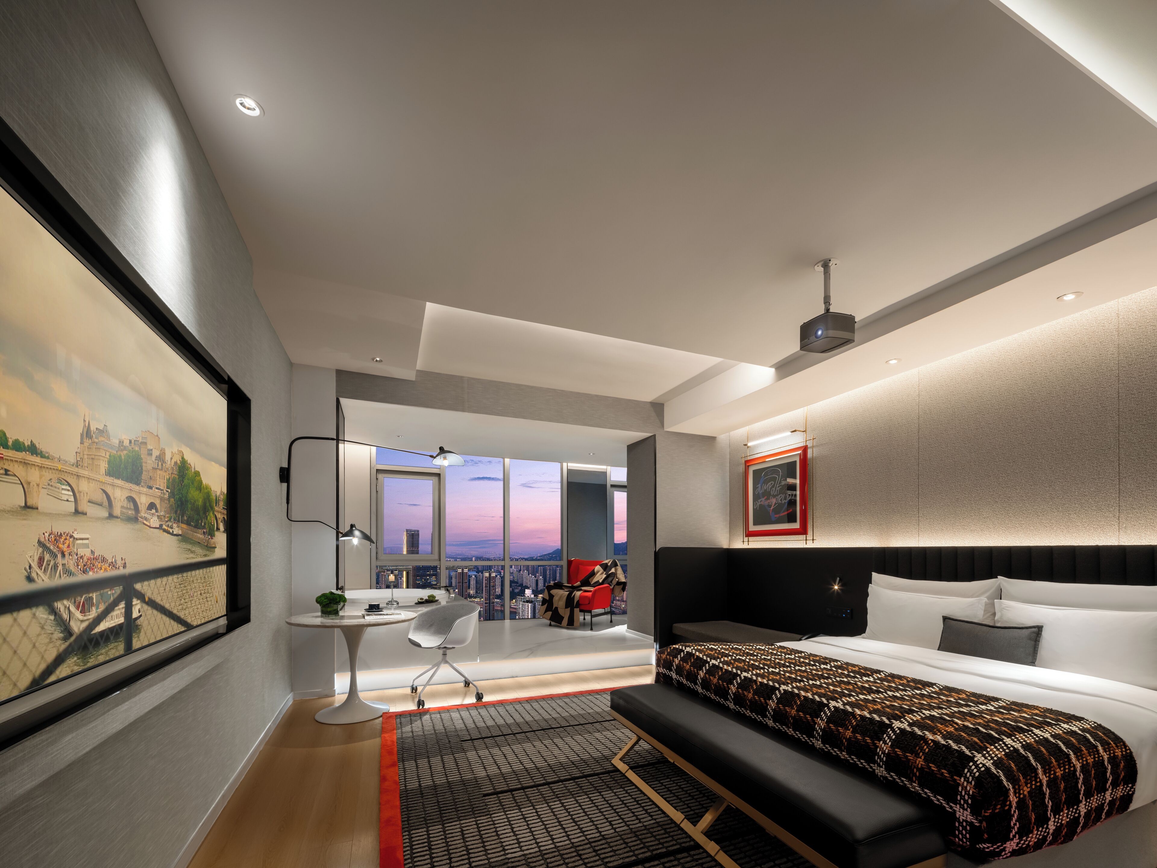 Habitación clásica, vistas al río | Caja fuerte, cortinas opacas, sistema de insonorización