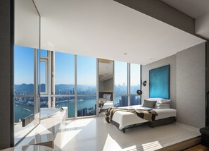 180° River View Family Room (1 King + 1 Sofa Bed) | View from room - SEYA Panoramic Hotel - Chongqing Cloud Eye - Managed by SEYA GROUP (Chongqing)