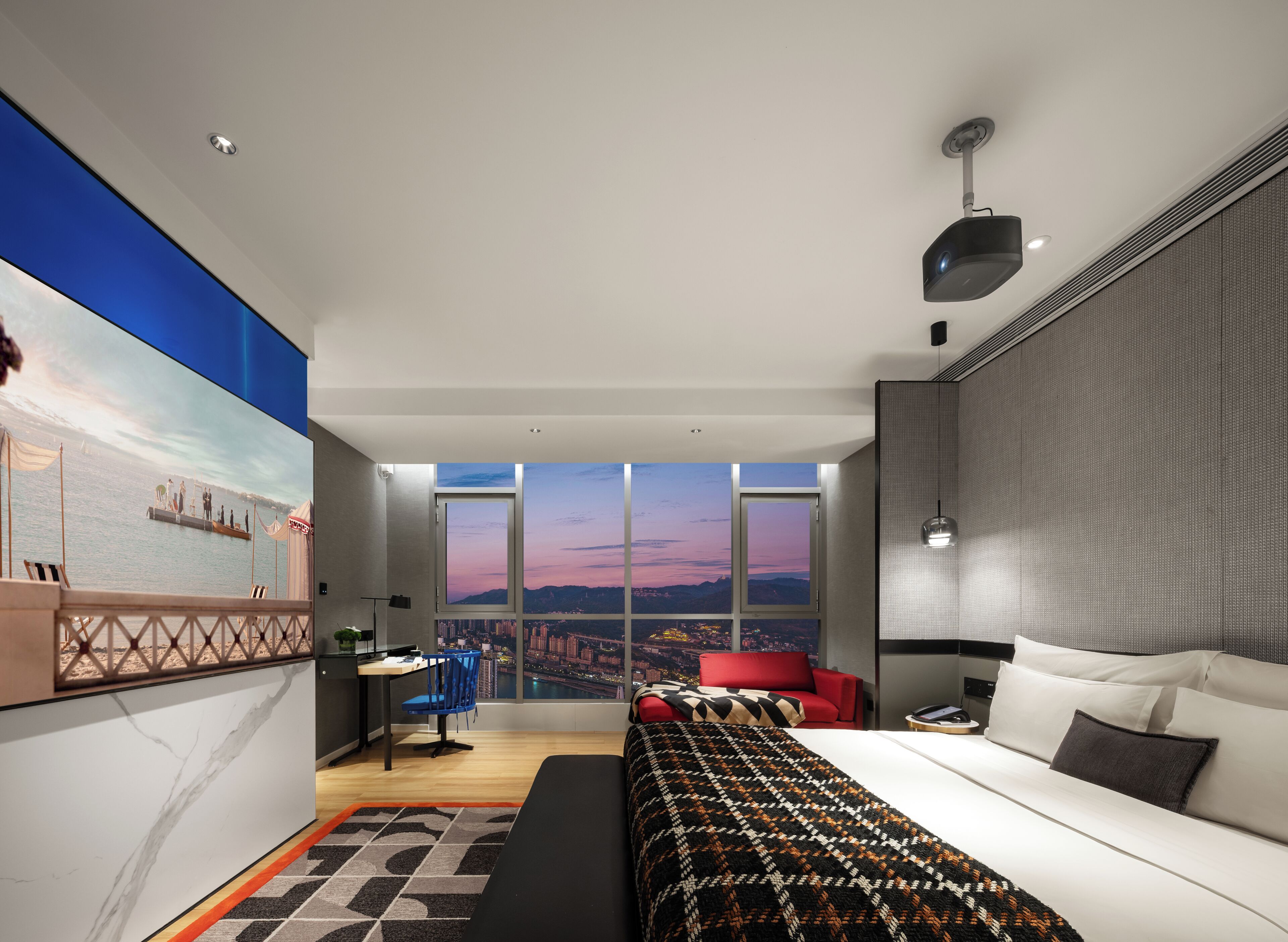 Suite estudio clásica, vistas al río | Caja fuerte, cortinas opacas, sistema de insonorización