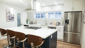 Private kitchen - NOHO 4-bedroom house in fantastic Los Angeles (Los Angeles)