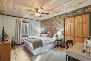 3 bedrooms, desk, iron/ironing board, free WiFi - Secluded Forest Cabin with Cozy Porch w/ Hot Tub! (Zionville)