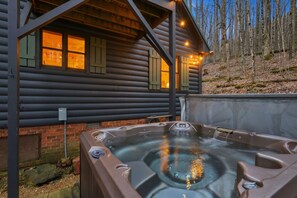 Outdoor spa tub - Secluded Forest Cabin with Cozy Porch w/ Hot Tub! (Zionville)