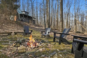 Property grounds - Secluded Forest Cabin with Cozy Porch w/ Hot Tub! (Zionville)