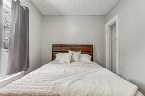 2 habitaciones, tabla de planchar con plancha, internet y ropa de cama 