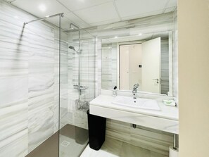 Apartment | Bathroom - Belvilla by OYO Agua Serena IV (Roquetas de Mar)