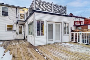 Exterior detail - Modern Motor City Home w/ Office & Deck! (Detroit)