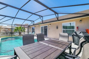 Unclassified image, 5 of 25, button - 5 Mi to Disney: Renovated Group Getaway, Game Room (Kissimmee)