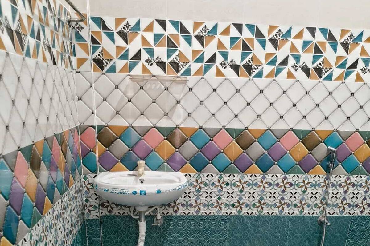 Deluxe dubbelrum - 1 kingsize-säng - luftkonditionering - utsikt mot innergården