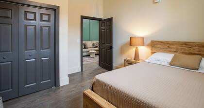 Walkable Couple’s Retreat in Downtown Florence