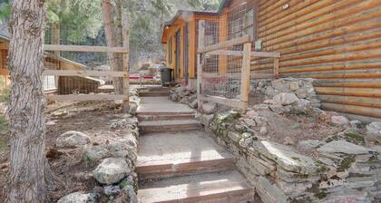 Riverfront Drake Home - 10 Mi to Estes Park!