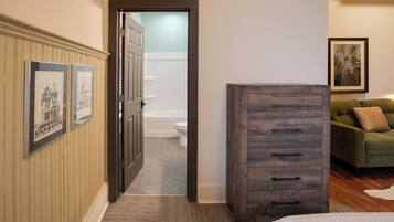 1 chambre, fer et planche à repasser, accès à Internet, literie fournie