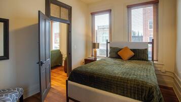 1 bedroom, iron/ironing board, internet, bed sheets