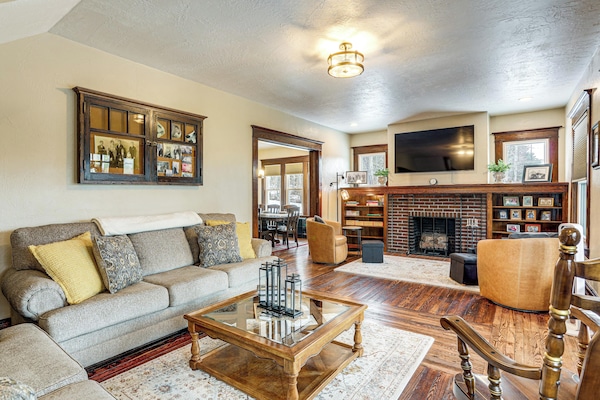 Brockport Vacation Rental | 5BR | 2BA | 2,200 Sq Ft | Step-Free Access