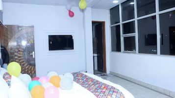 Deluxe Double Room, City View