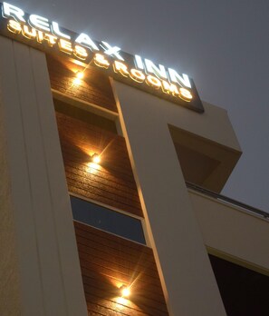 Ảnh chưa phân loại, 2 trong số 38 ảnh, nút