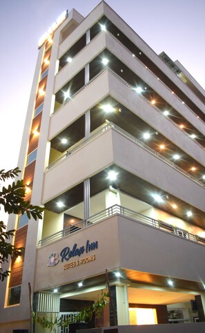 صورة غير مصنفة، 5 من 38، زرّ