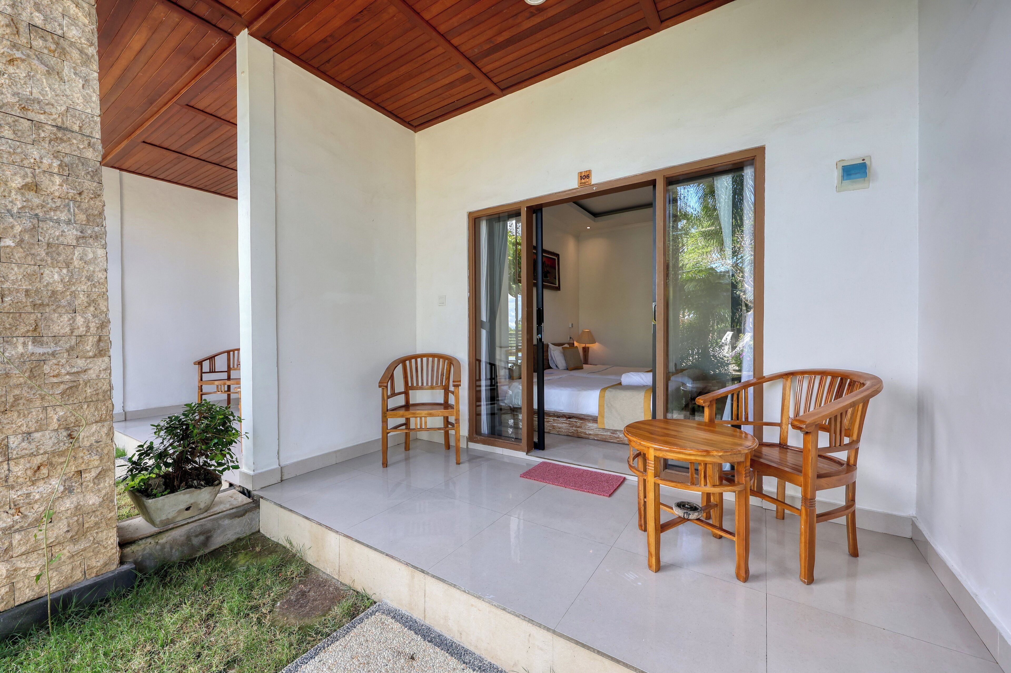 Standard Twin Room | Terrace/patio